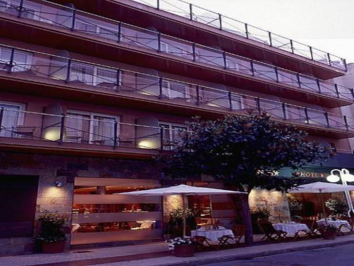 Hotels Costa Brava and Barcelona