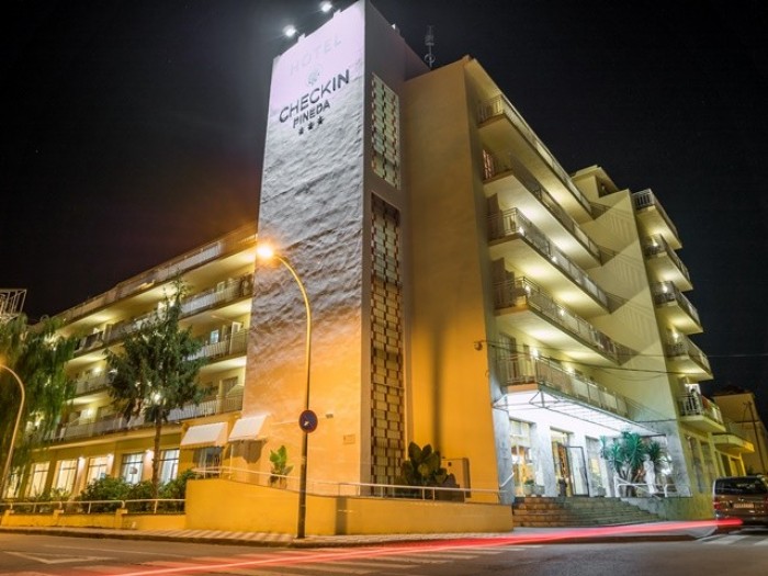 Hotels Costa Brava and Barcelona